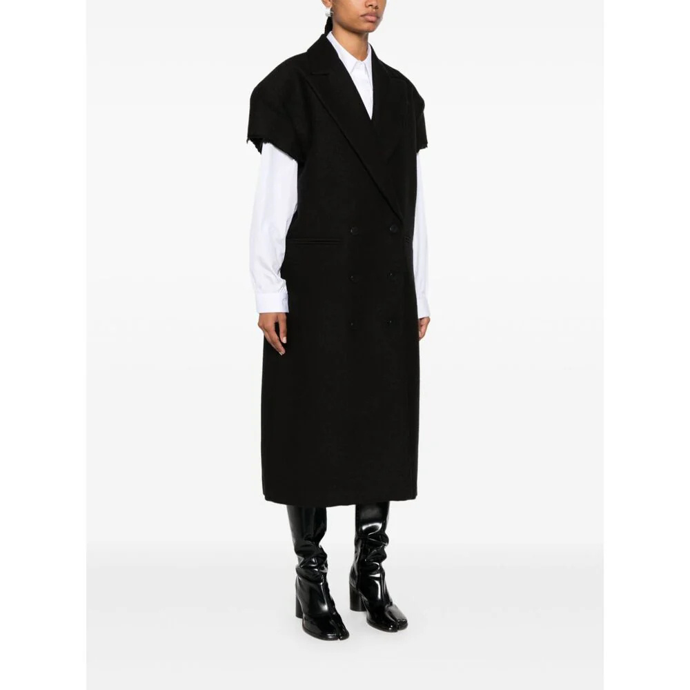 Niccolò Pasqualetti Niccolo Pasqualetti Coat In Black