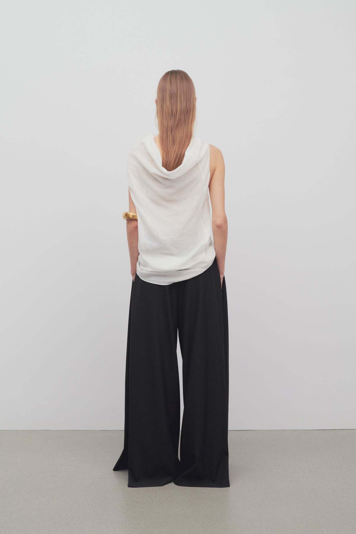 The Row Wool Paras Trousers In Black