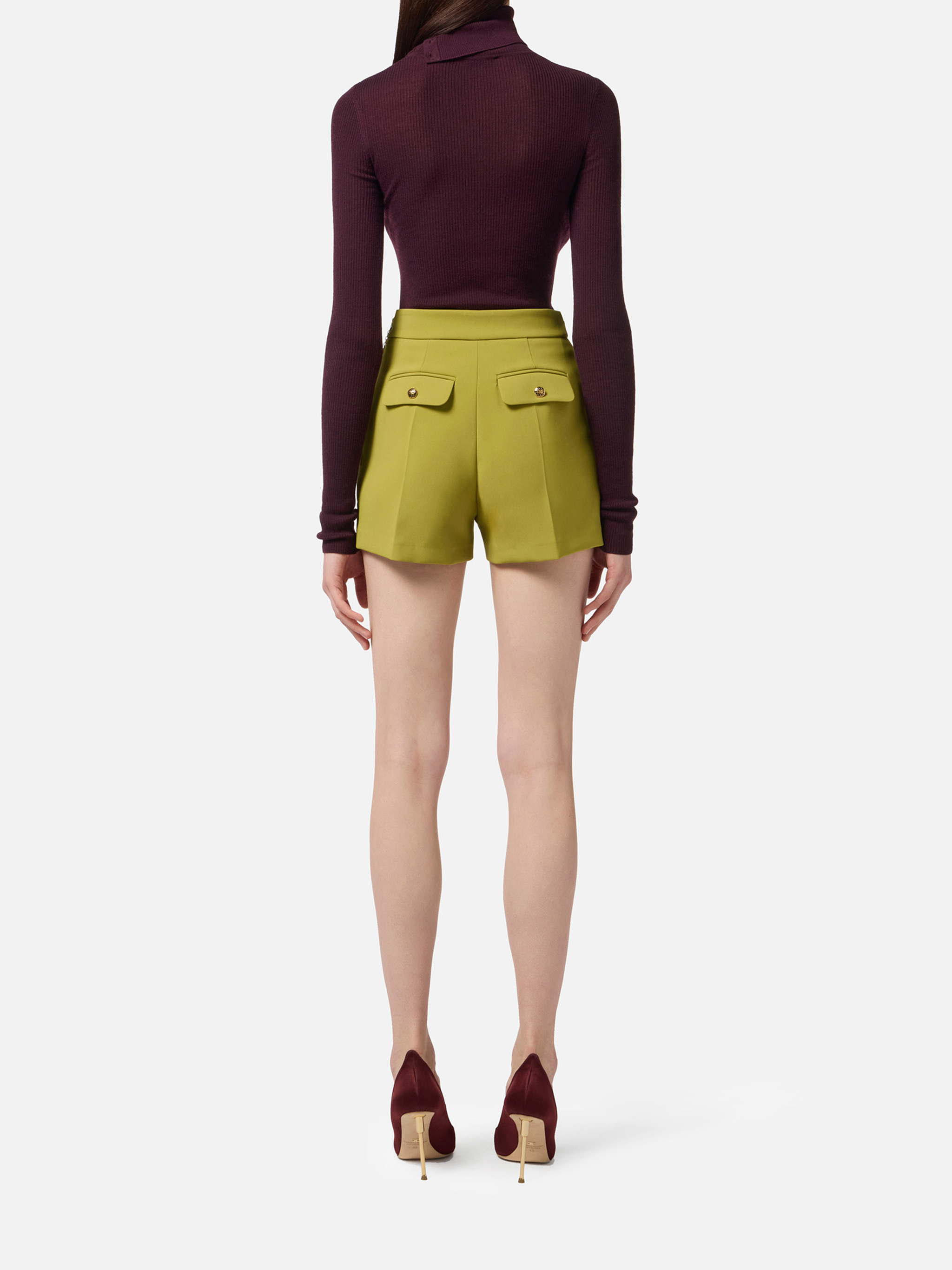 Elisabetta Franchi Stylish Shorts With Chain Detail And Pockets In Green