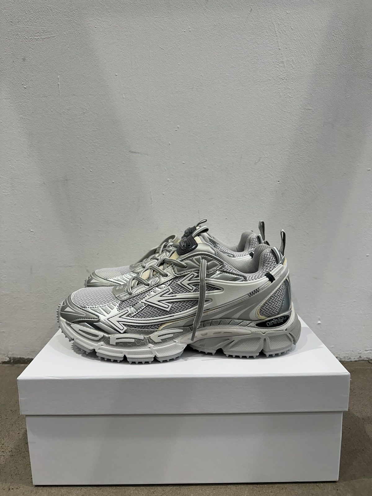 Off-white Ow Be Right Grey Low Top Sneakers With Zip-tie Detail In Mesh And Leather Man In Gray
