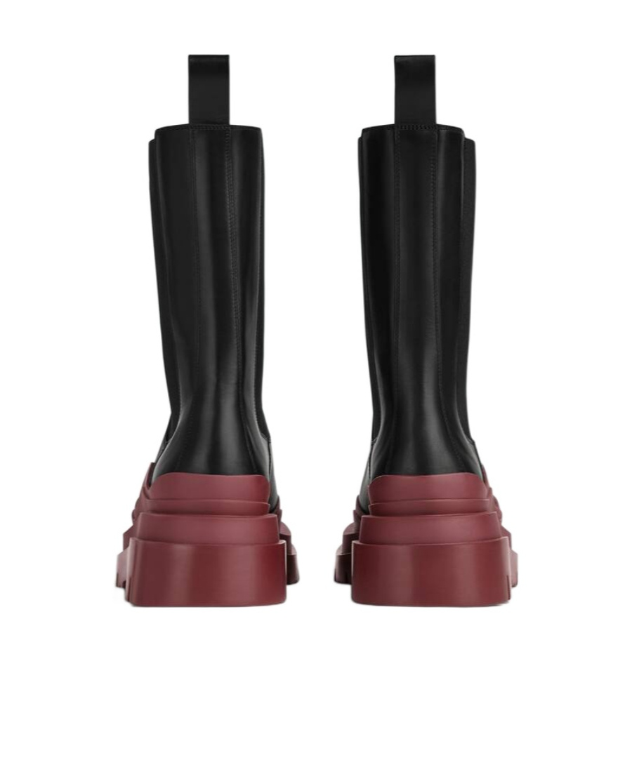 Bottega Veneta Leather Chelsea Boots In Black
