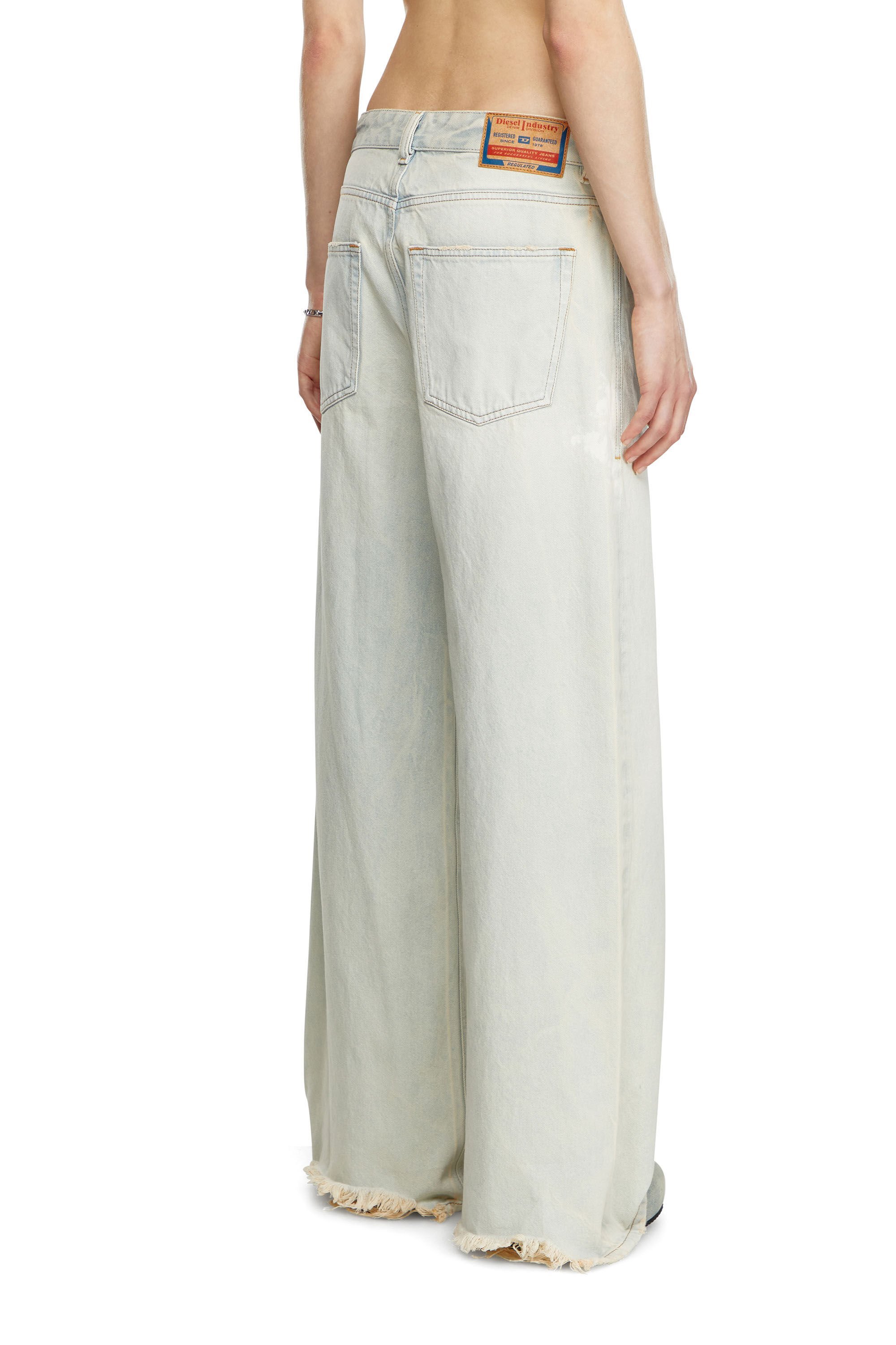 Diesel 1996 D-sire Wide-leg Jeans In White
