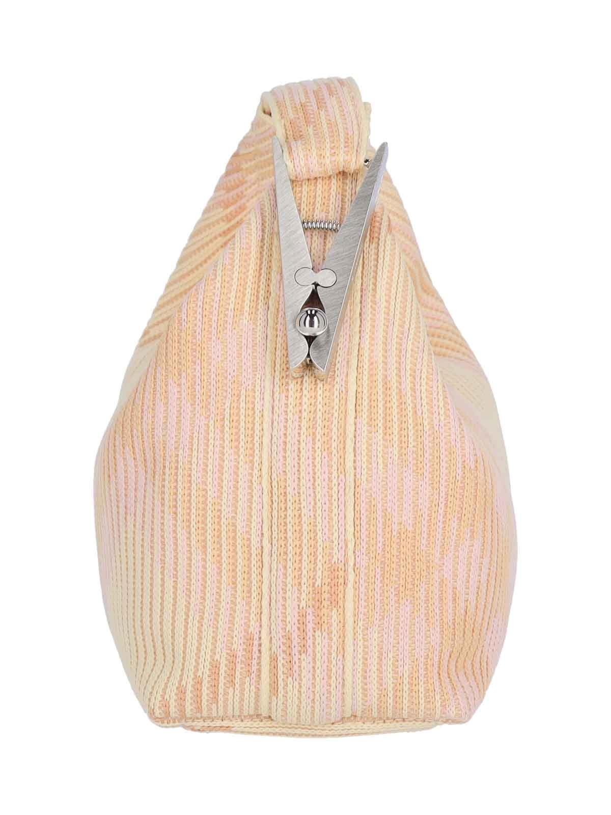 Burberry Medium Peg Duffle Shoulder Bag In Nude