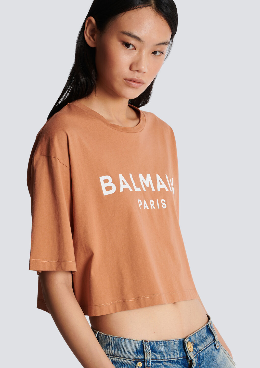 Balmain Logo-print Cropped T-shirt In Nude