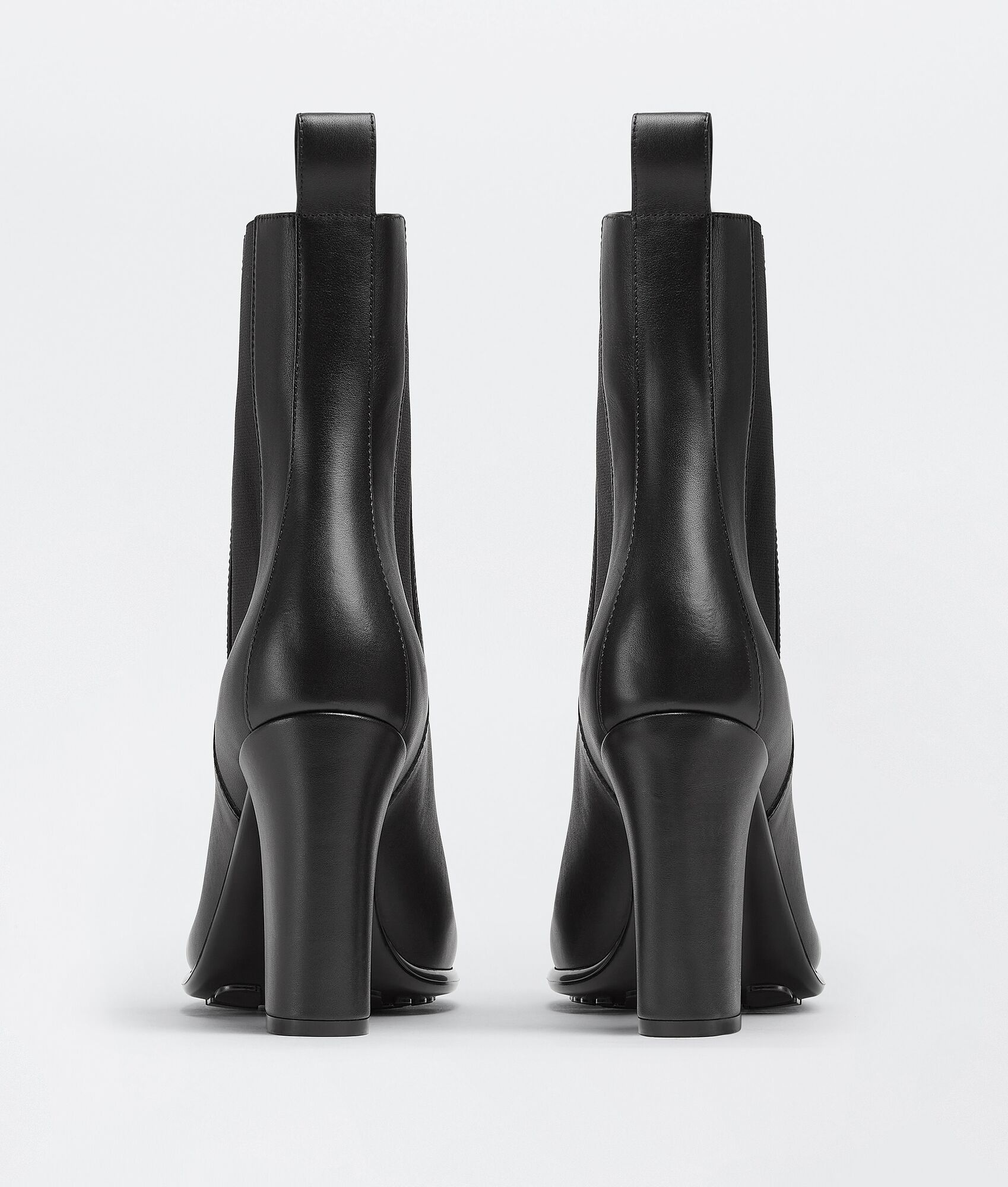 Bottega Veneta Storm Leather Ankle Boots In Black