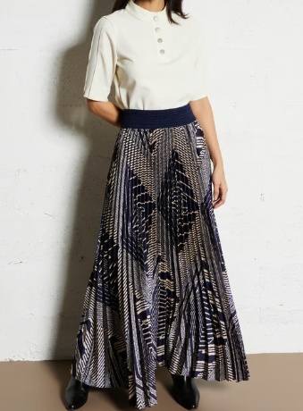 Bash Straight-jacket Style Top