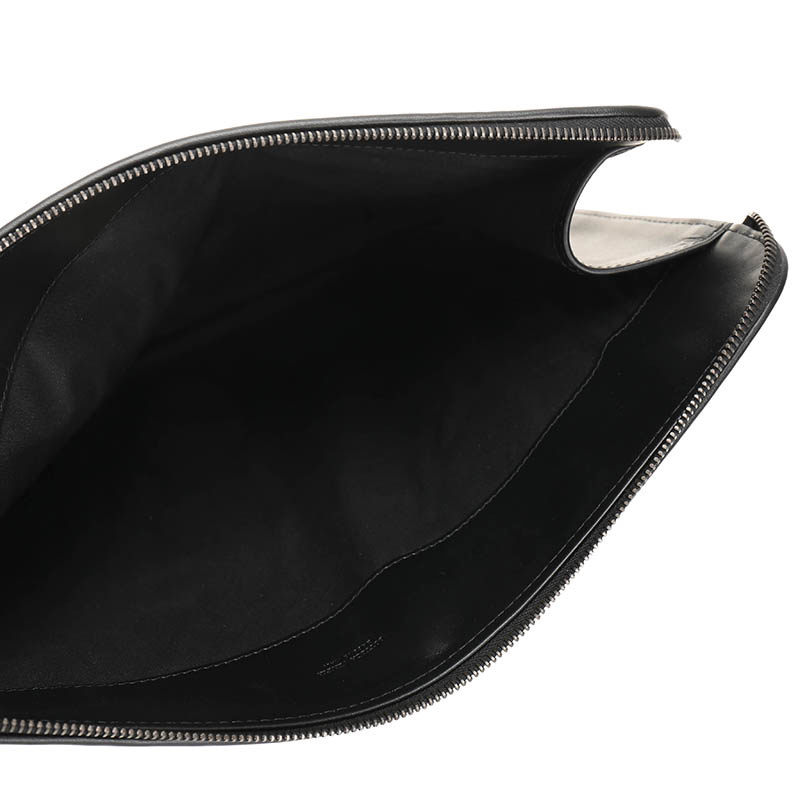 Bottega Veneta Intreciato Clutch In Black