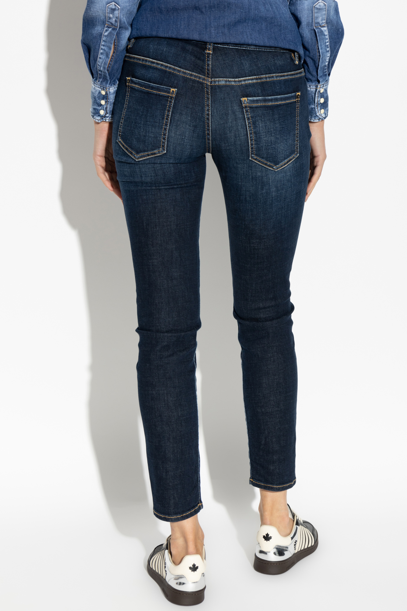 Dsquared2 Logo-plaque Cropped Jeans In Blue