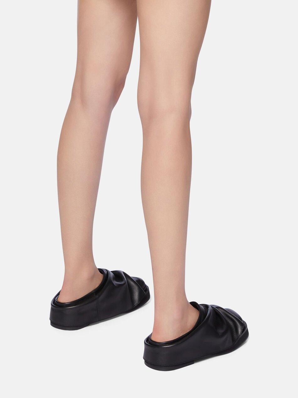 Attico Black Leather Mules In Black