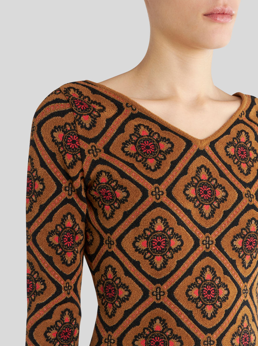 Etro Floral-jacquard Knitted Jumper In Brown