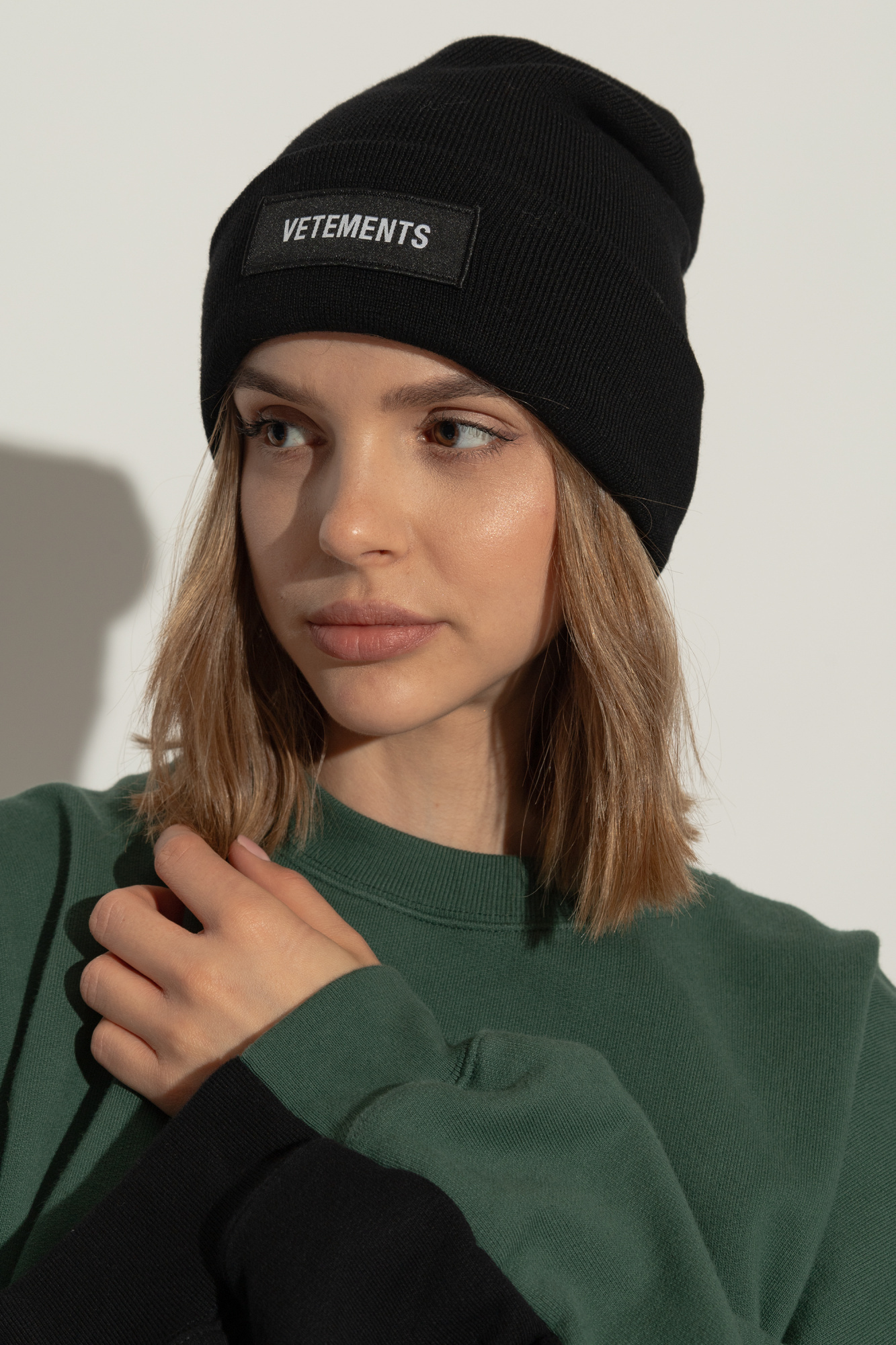 Vetements Logo Wool Beanie Hat In Black