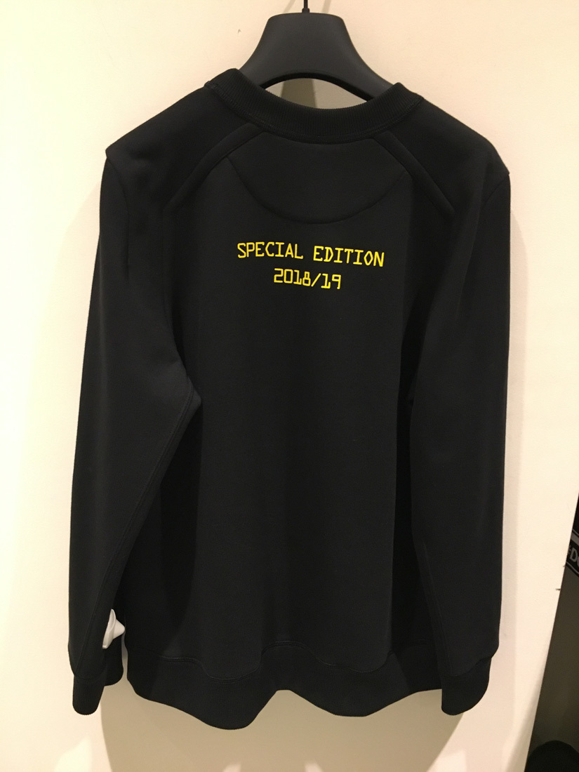 Fendi Logo Print Special Edition Sweater In Black