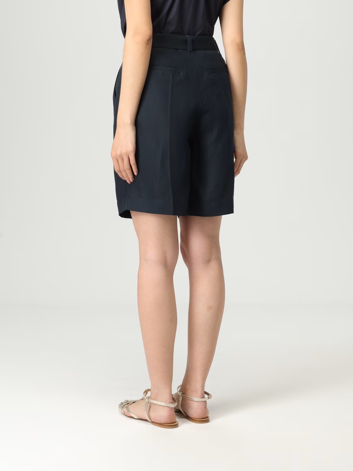 Woolrich Drapey Shorts In Black