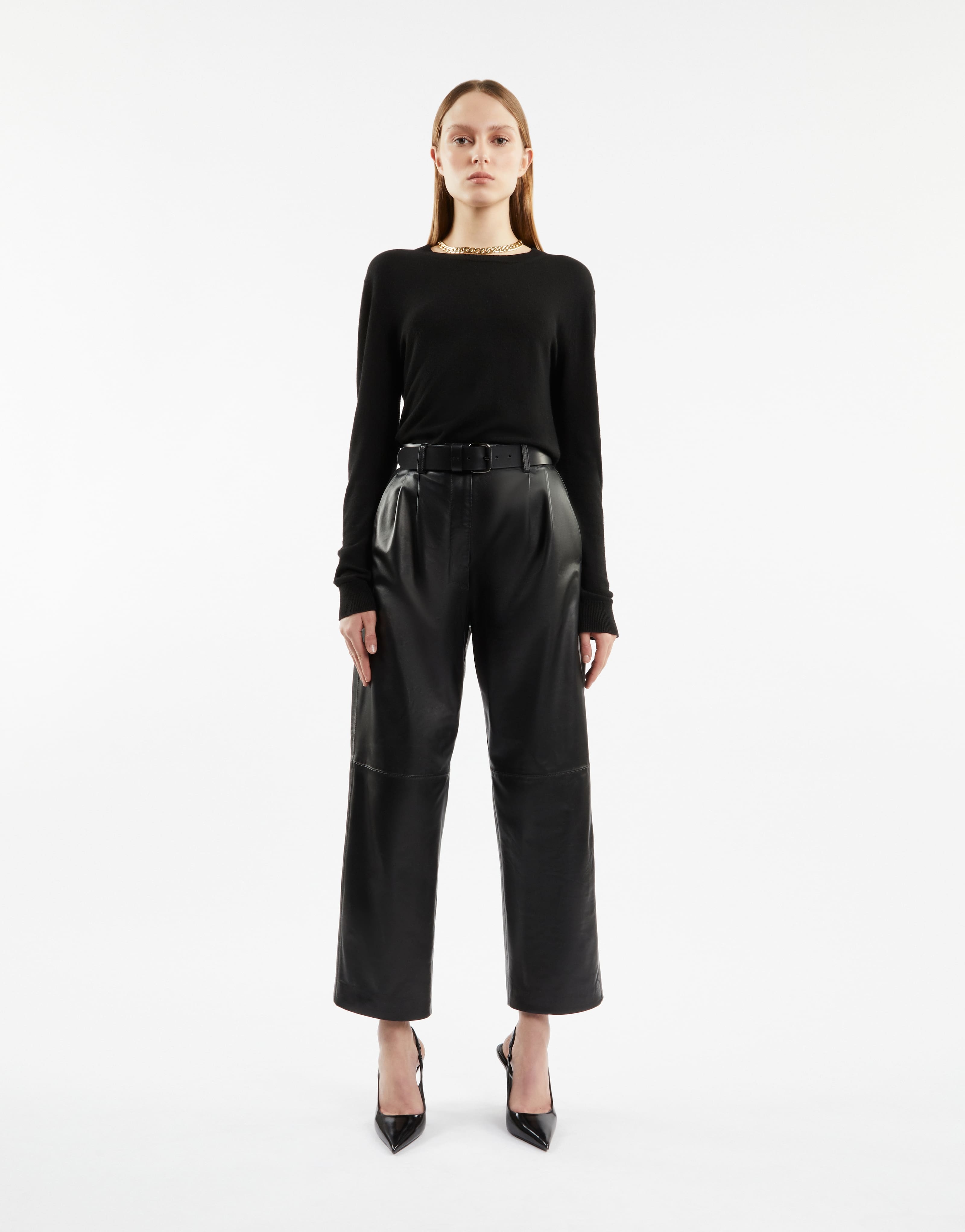 Fay Round-neck Pullover In Black