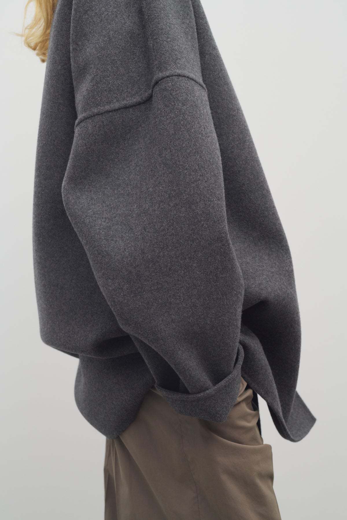 The Row Elke Jacket In Cashmere In Gray