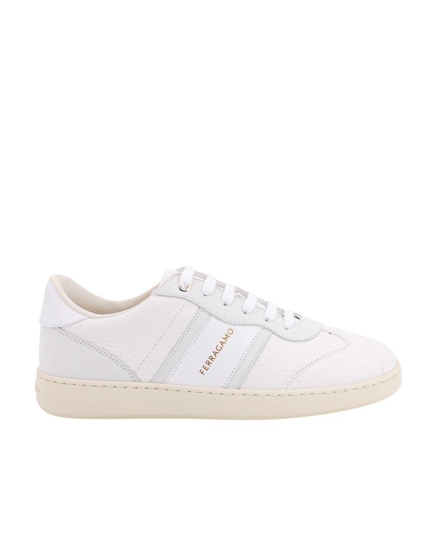 Ferragamo Round Head Low-cut Casual Shoes In White