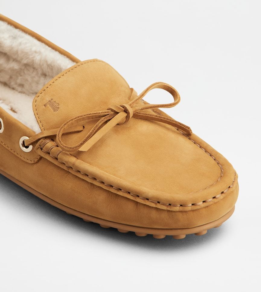 Tod's City Gommino Driving Shoes In Nubuck In Animal Print