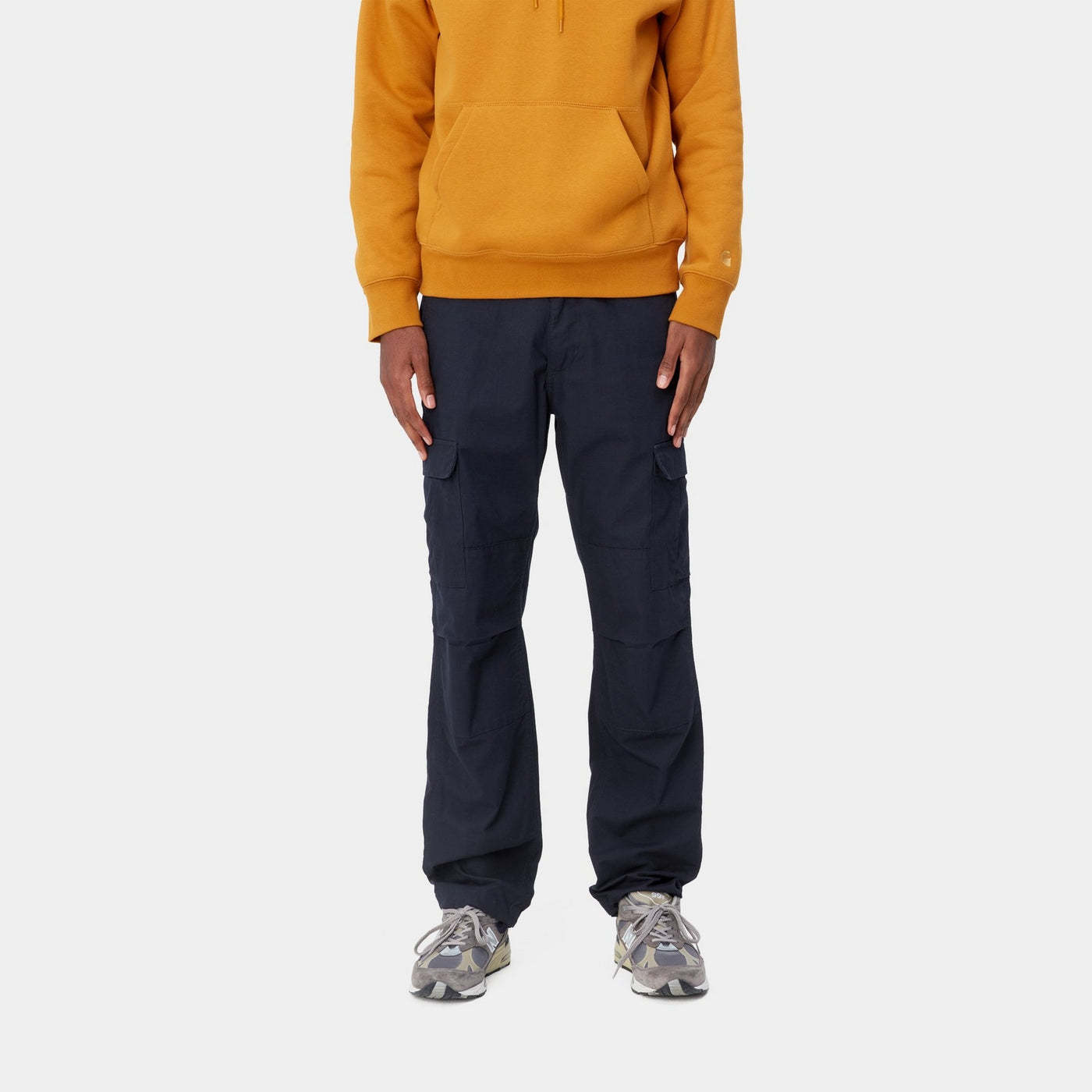 Carhartt Belt-loop Casual Pants In Black