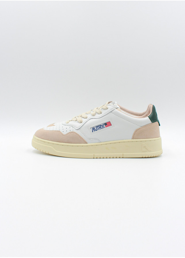 Autry Leather Medalist Low Sneakers In White