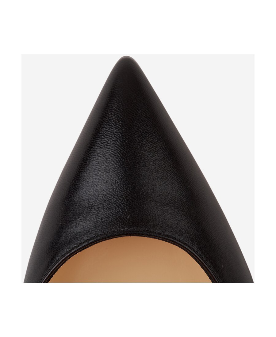 Christian Louboutin Hot Chick Black Patent Leather Pumps In Black