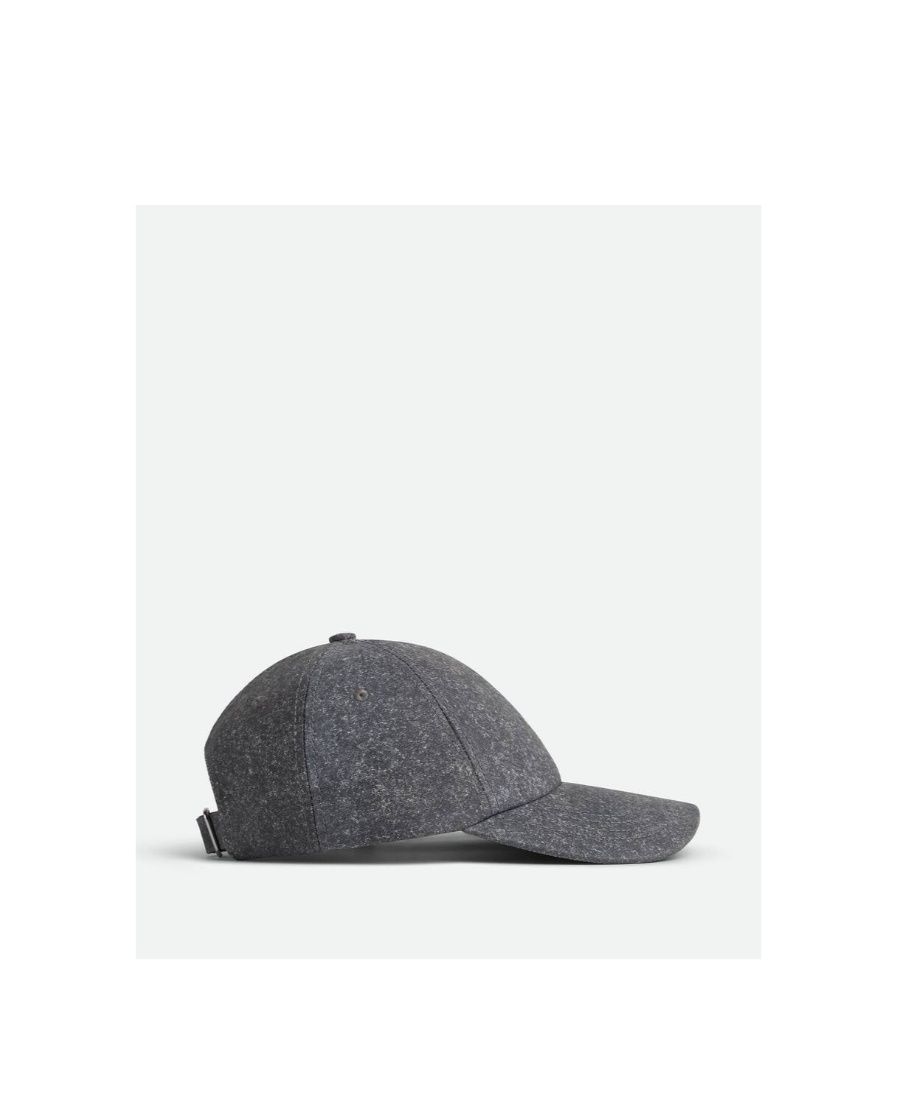 Bottega Veneta Logo Embroidered Baseball Hat In Black