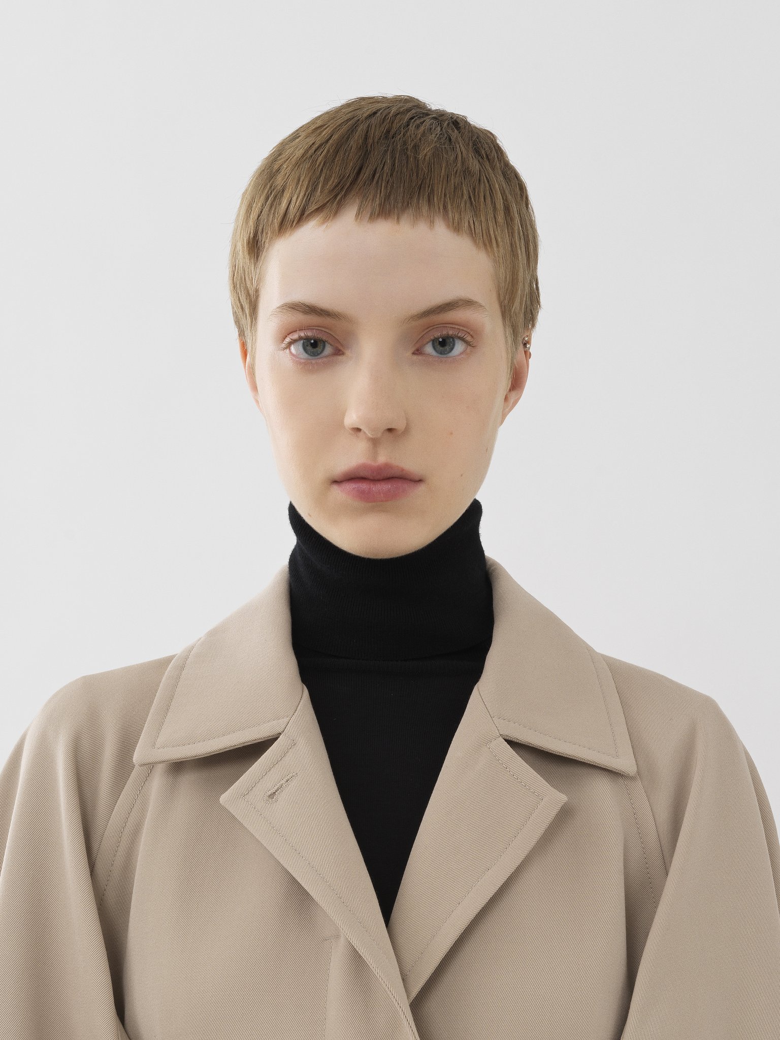 Chloé Large Profile Trench Coat In Nude