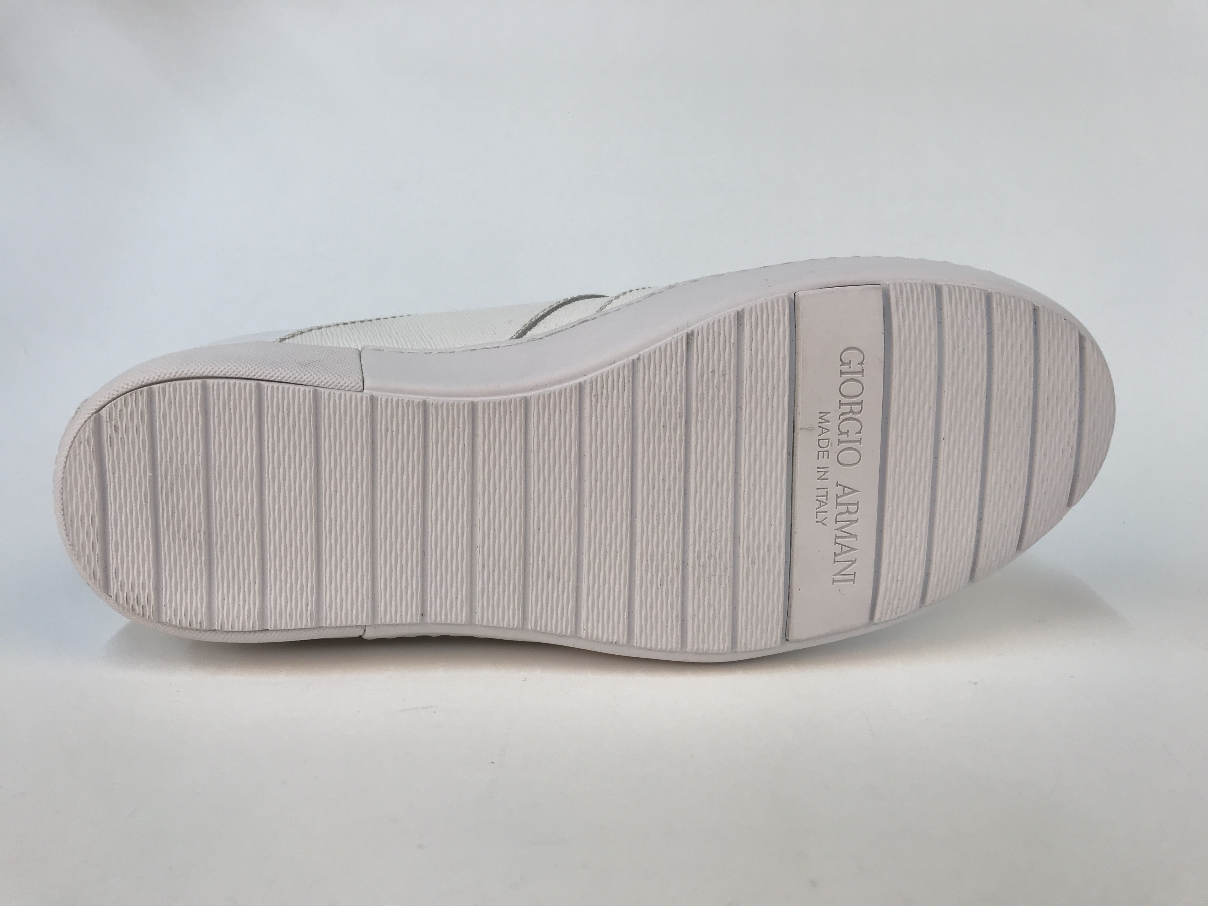 Giorgio Armani Logo High-top Leisure Sports Shoes In White