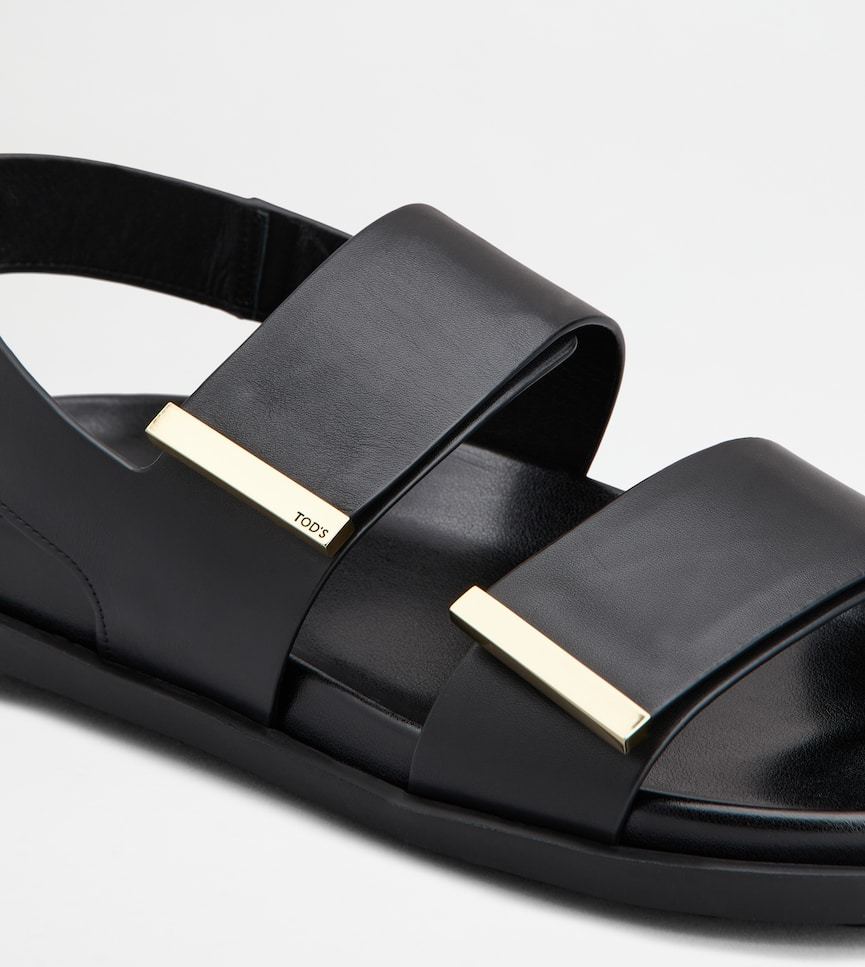 Tod's Round-headed Leather Sandals In Black