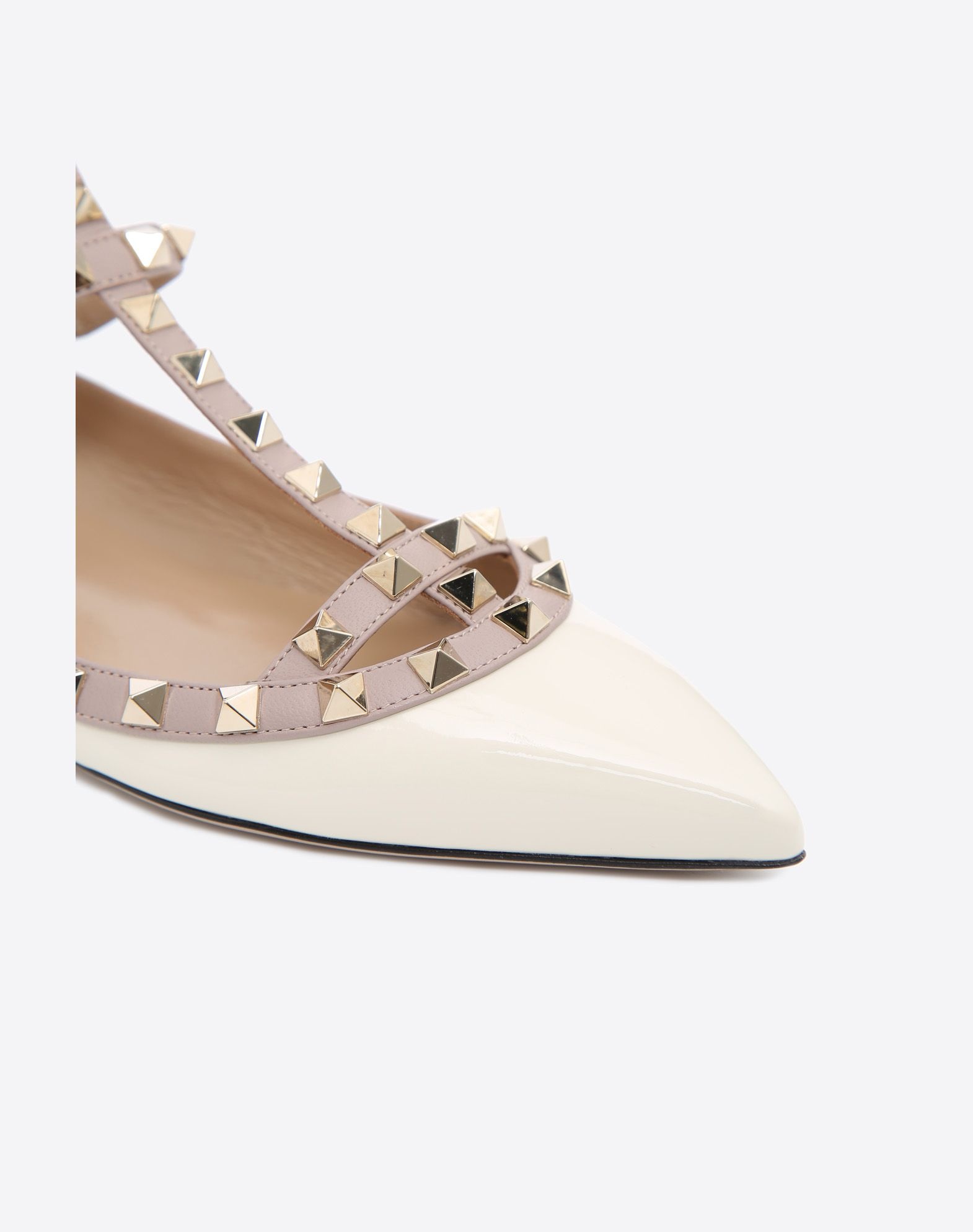 Valentino Garavani Rockstud Pointed Toe Ballerina Shoes In Neutral
