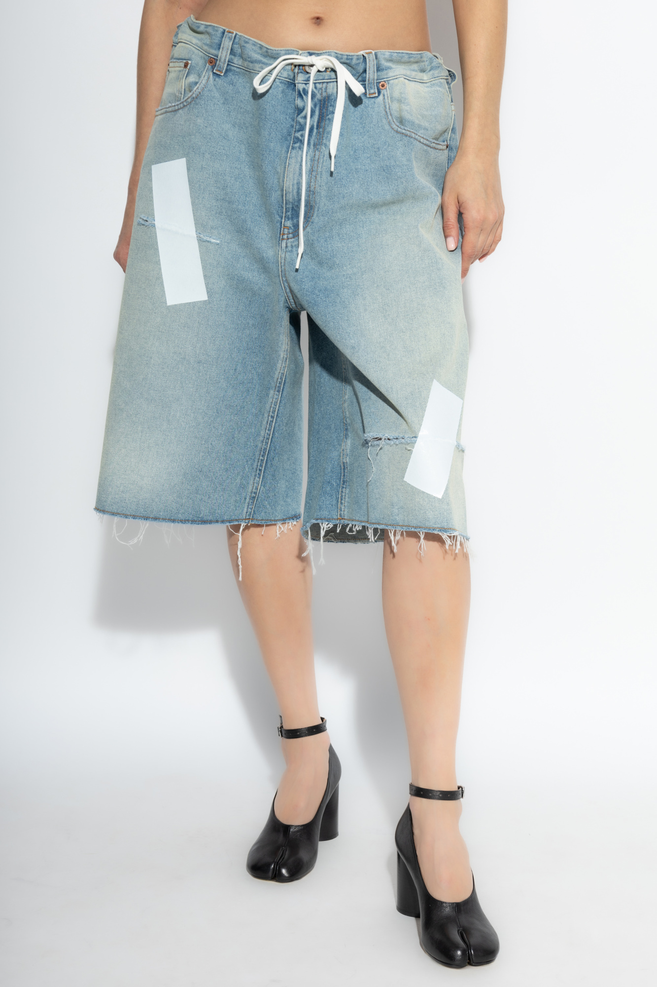 Mm6 Maison Margiela Logo-patch Shorts In Gray
