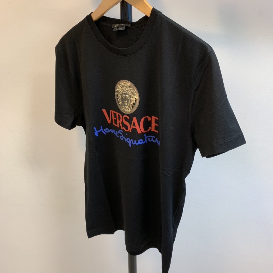 Versace Medusa Logo T-shirt In Black