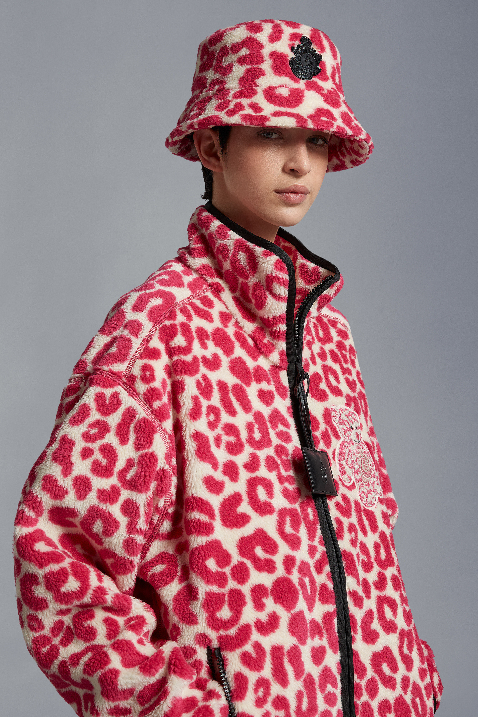Moncler Logo Fisherman's Hat In Red