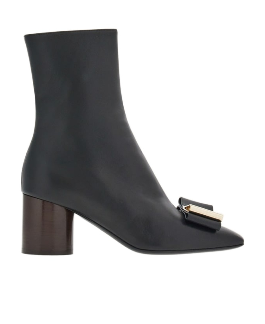 Ferragamo Women's Leonia Leather Ankle Boots In Black