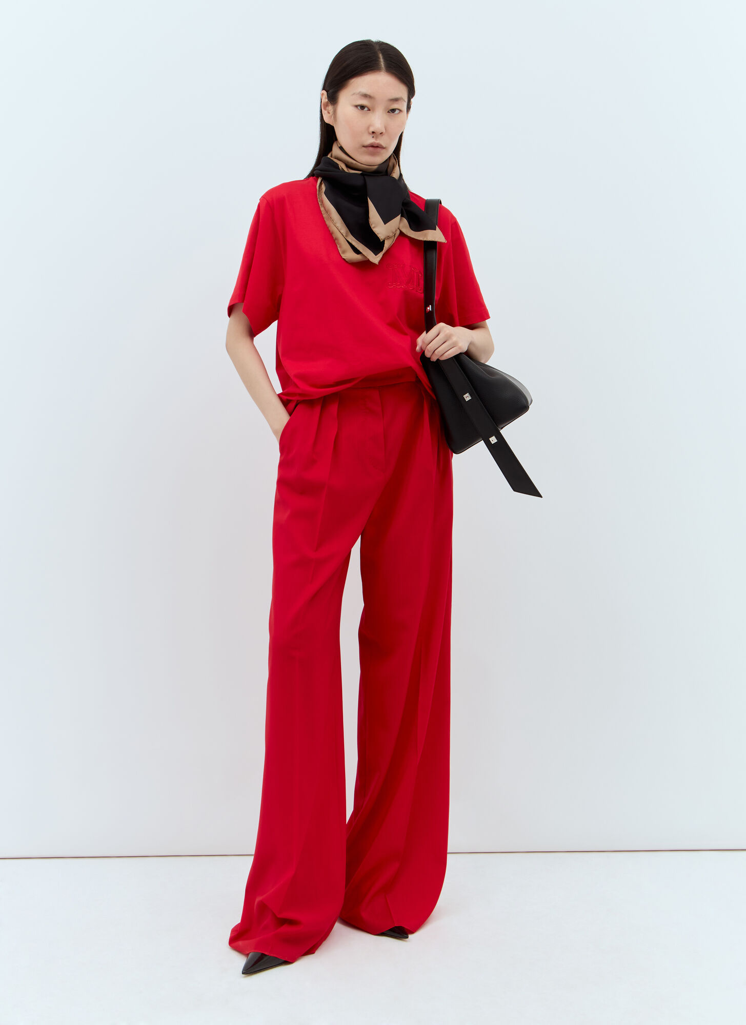 Max Mara Women Logo Embroidery T-shirt In Red