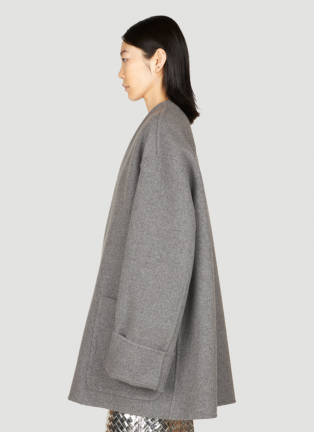 Bottega Veneta V-neck Coat In Gray
