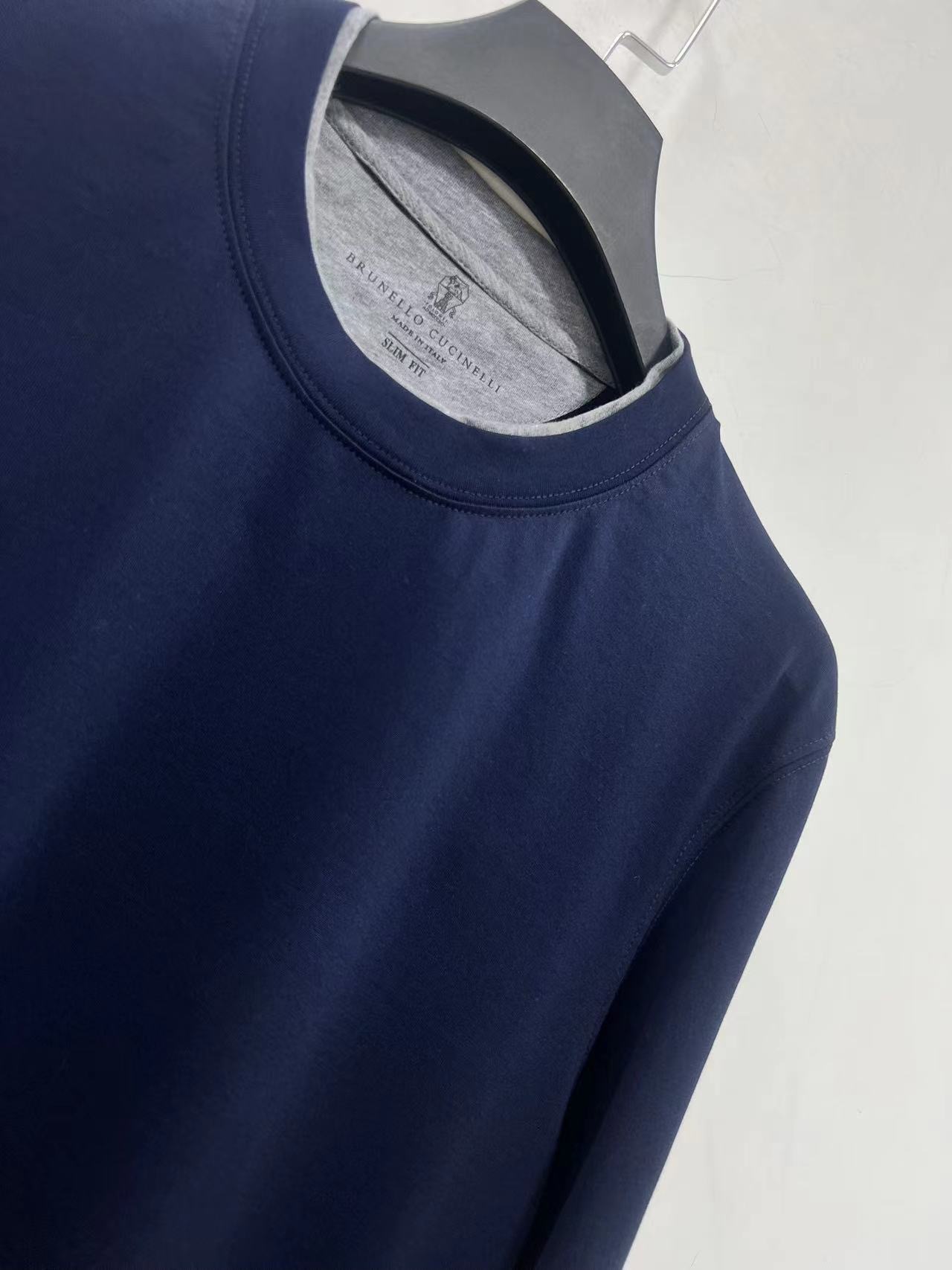 Brunello Cucinelli T-shirt With Round Neck And Long Sleeves In Blue