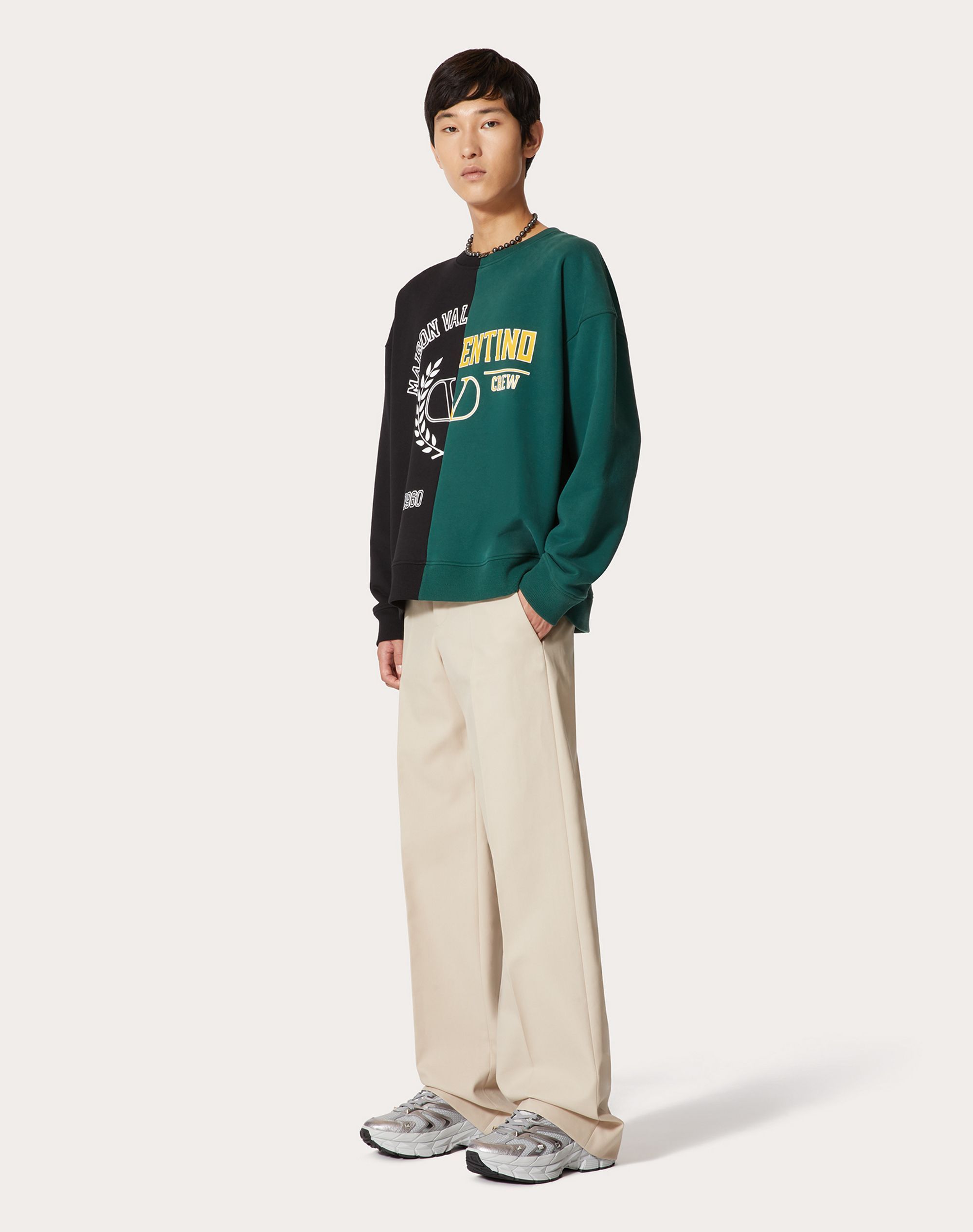 Valentino Colorblock Logo Print Sweatshirt In Black