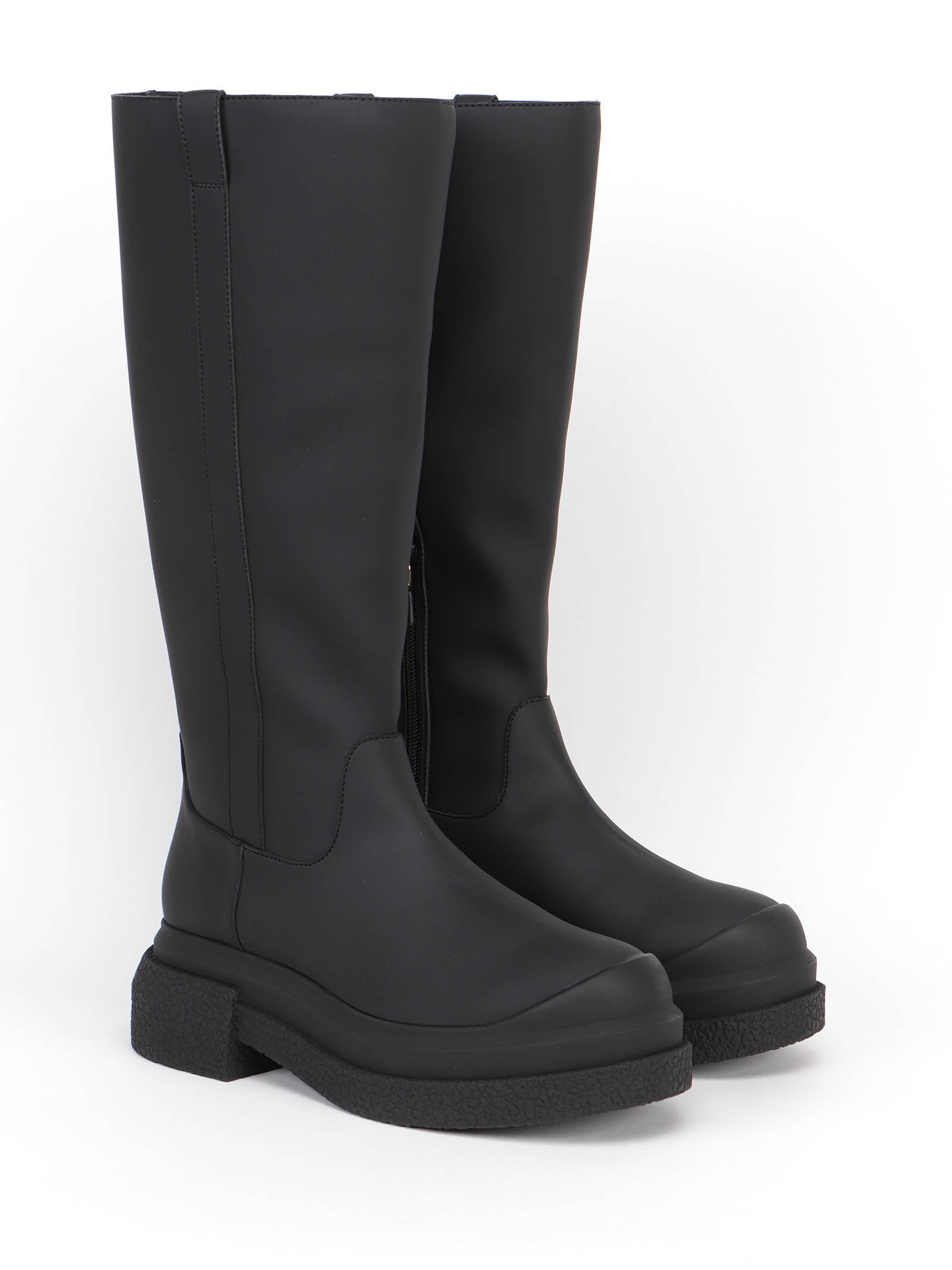 Stuart Weitzman Round Head Boots