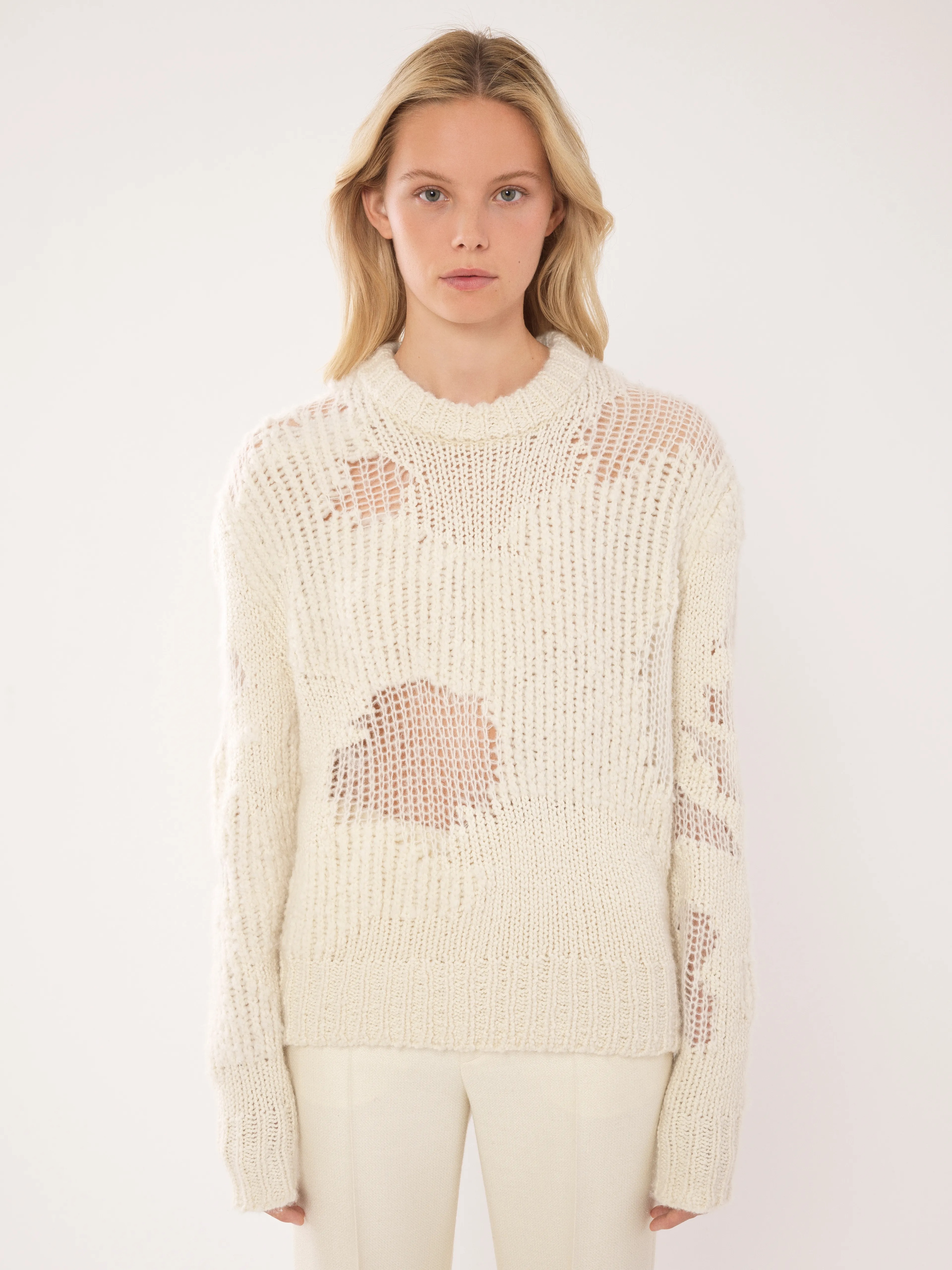 Chloé Generous Chunky-knit Distressed Jumper In White