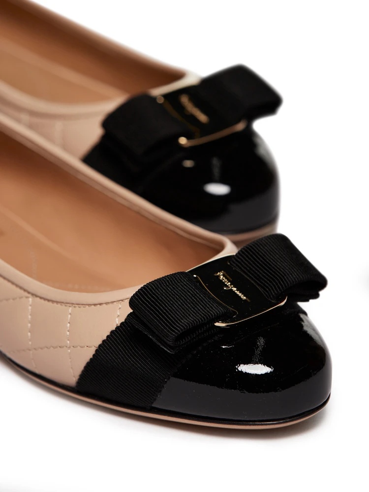 Ferragamo Varina Bow-embellished Quilted Smooth And Patent-leather Ballet Flats In Nude
