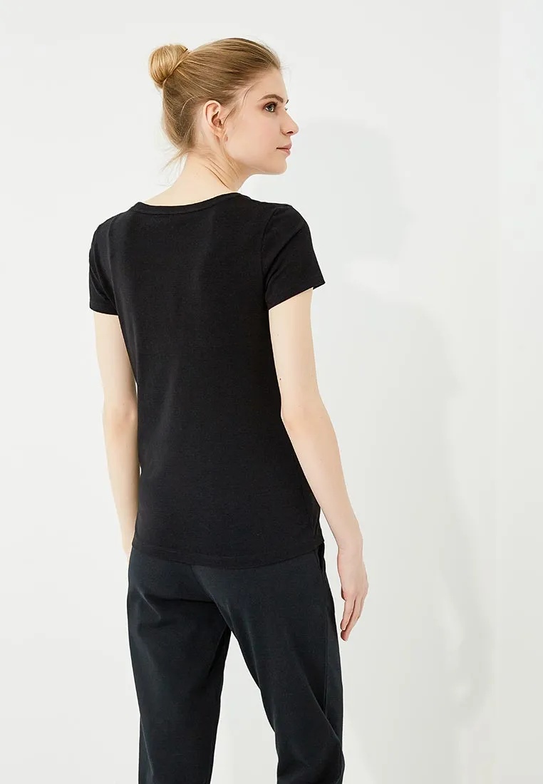 Ea7 Logo T-shirt In Black