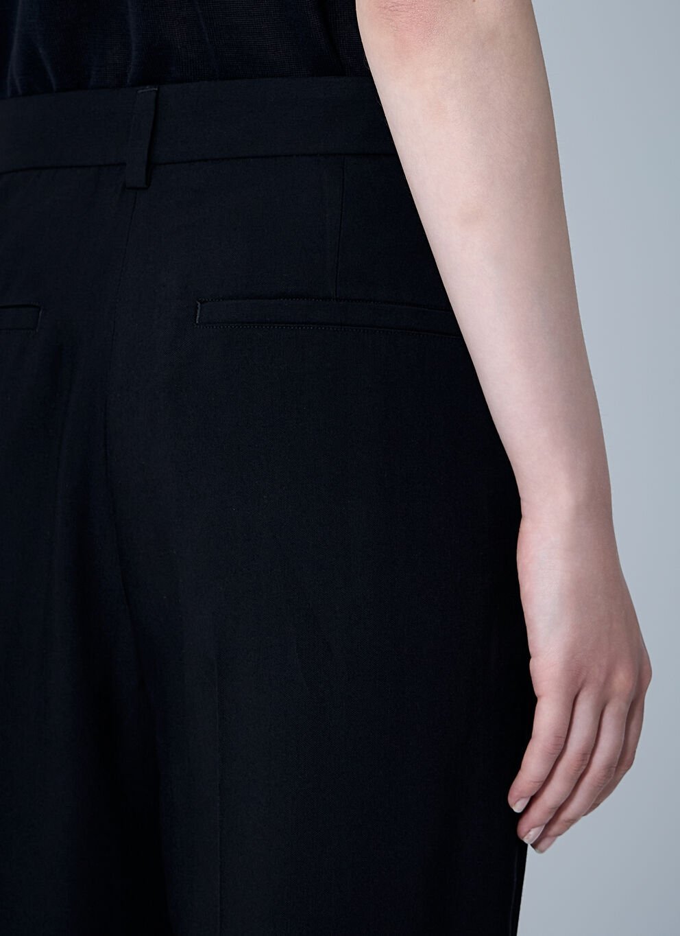Totême Toteme Women Double-pleat Fluid Pants