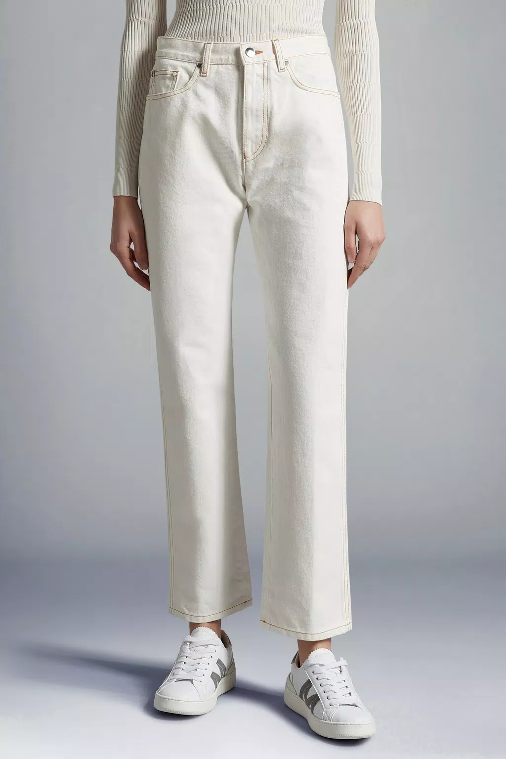 MONCLER STRAIGHT LEG JEANS 
