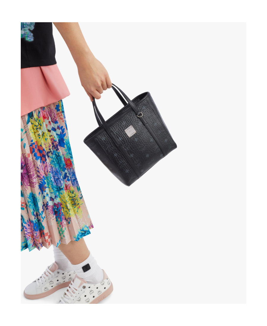 Mcm Small Logo-print Tote Bag In Black