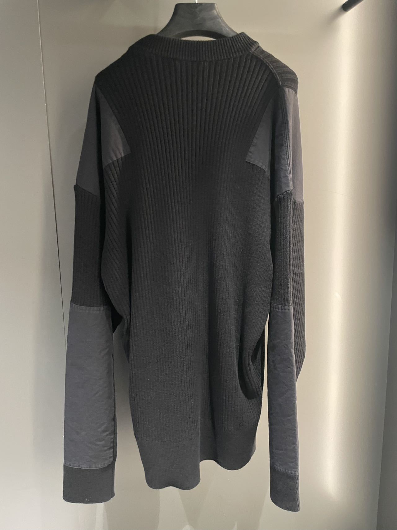 Balenciaga Round Neck Sweater In Black