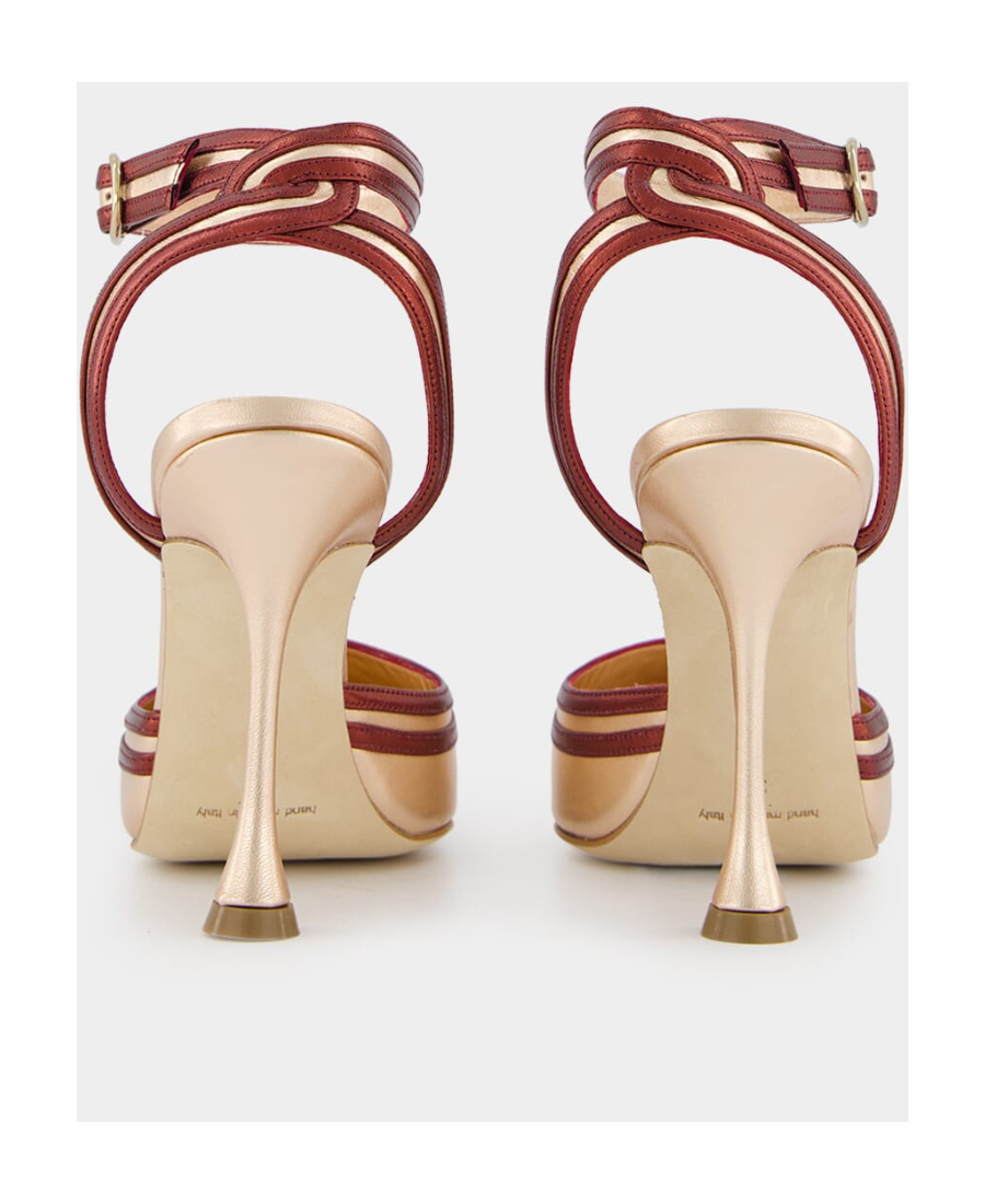 Manolo Blahnik Pointed High Heels In Nude