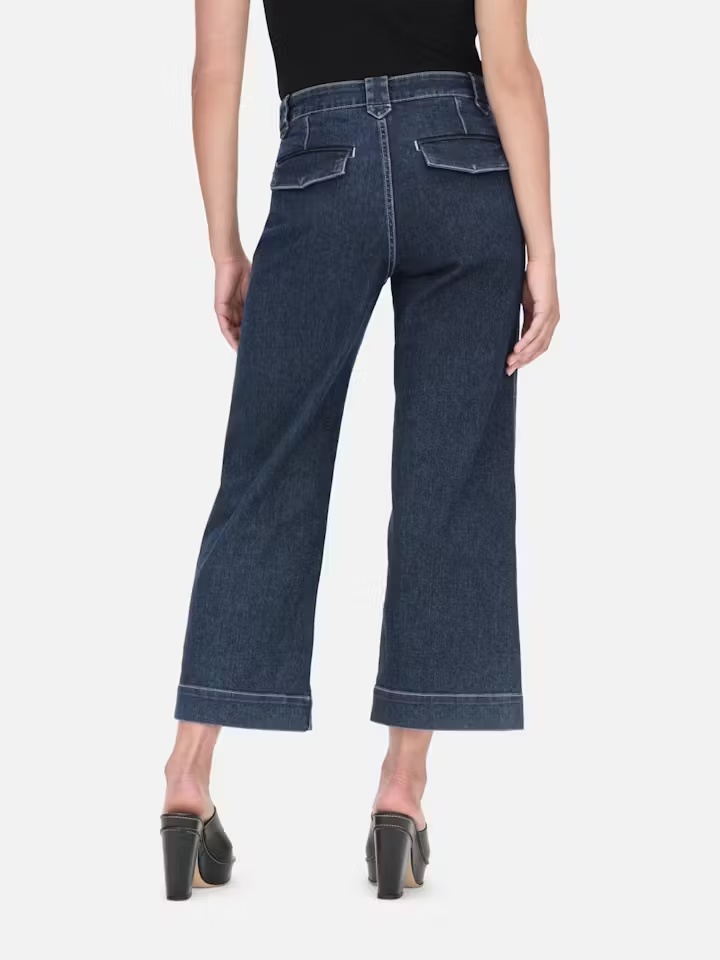 Shop Frame Belt-loop Jeans In Blue