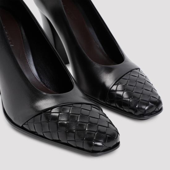 Bottega Veneta 95 Intreccio Leather Pumps In Black