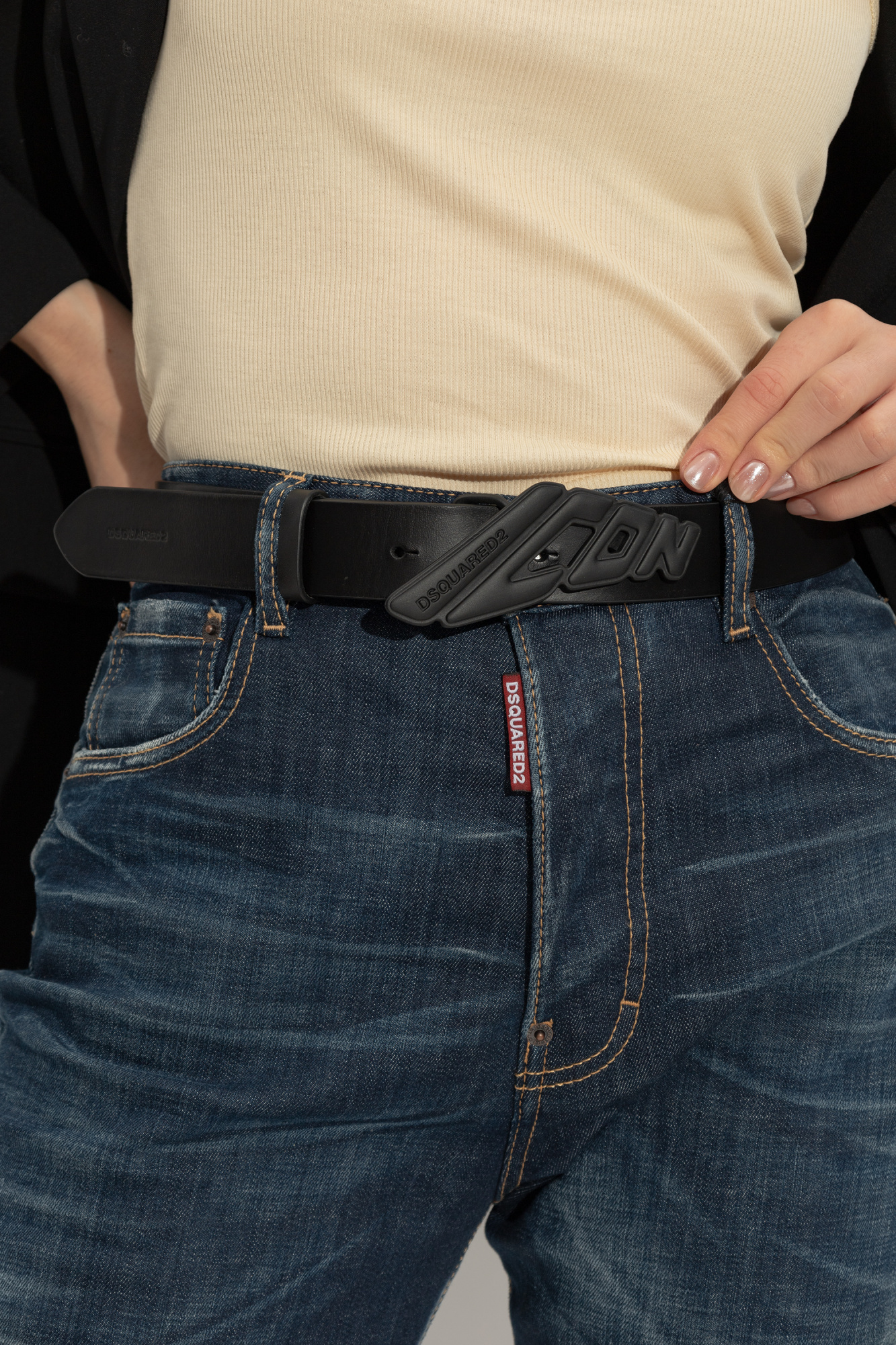 Dsquared2 Logo Engraved Buckled Belt In Black