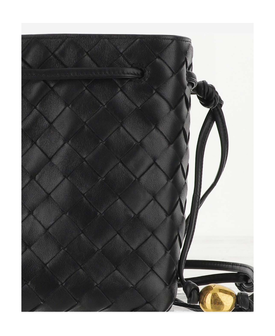 Bottega Veneta Small Intrecciato Bucket Bag In Black